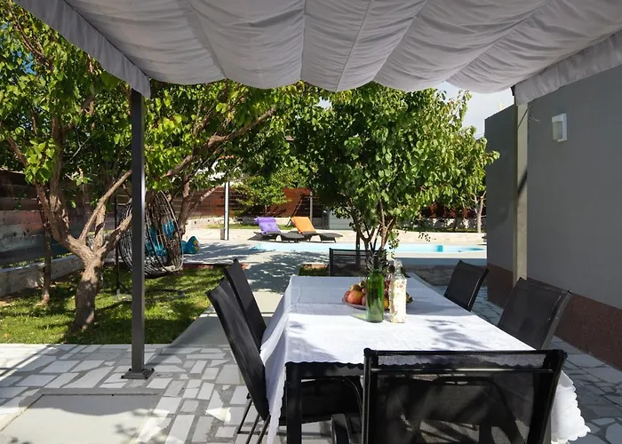 Villa Little Heaven *