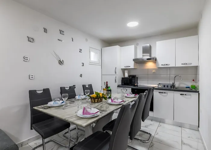 Little Heaven * Split